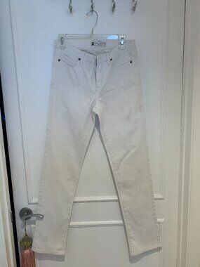 Anne Klein White Slim Straight Jeans Size 6-Used, Minor Easily Treatable Spots
